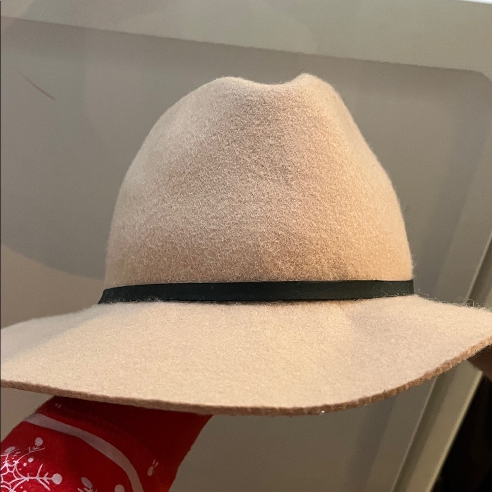 Elegant Tan Women's Fedora Hat